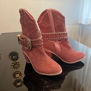 Baby, pink, sparkly cowgirl boots